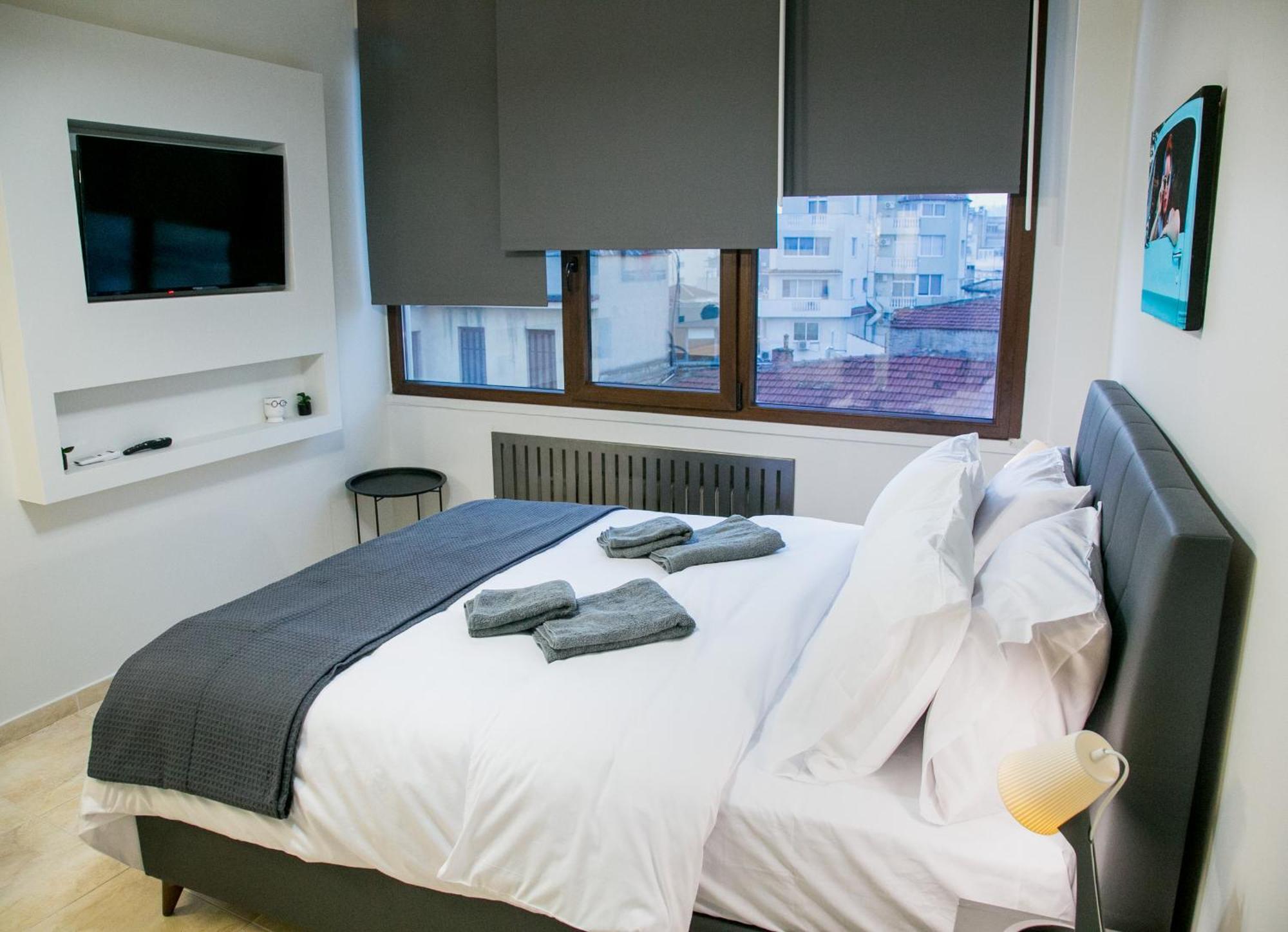 Mikel Angelo Hall Serrai Exteriör bild